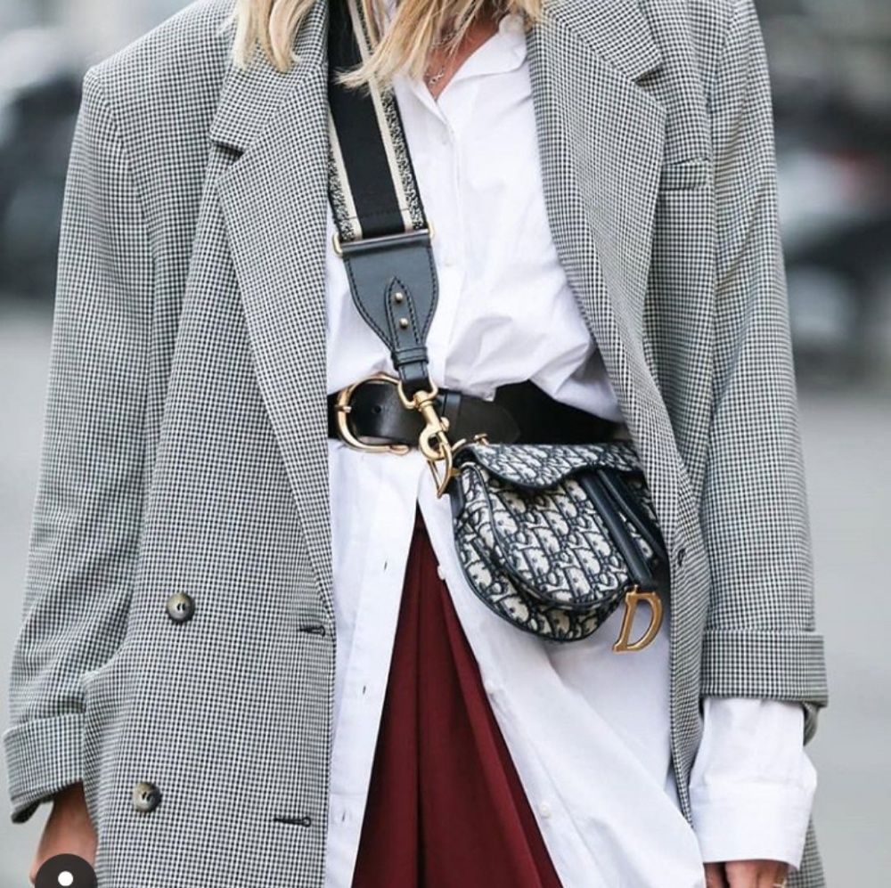 THE CARRIE BRADSHAW MOVEMENT - Picture 3 of 8